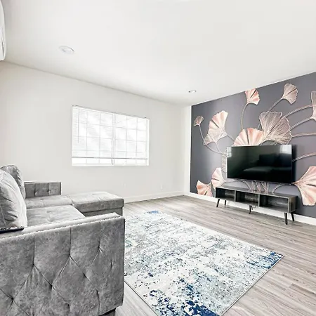 Serene West Hills Studio Haven - Wo2 - Cal